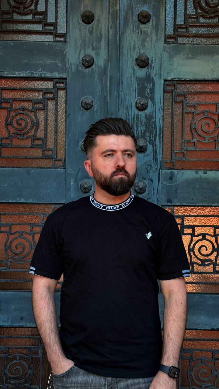 GUR T SHIRT BLACK